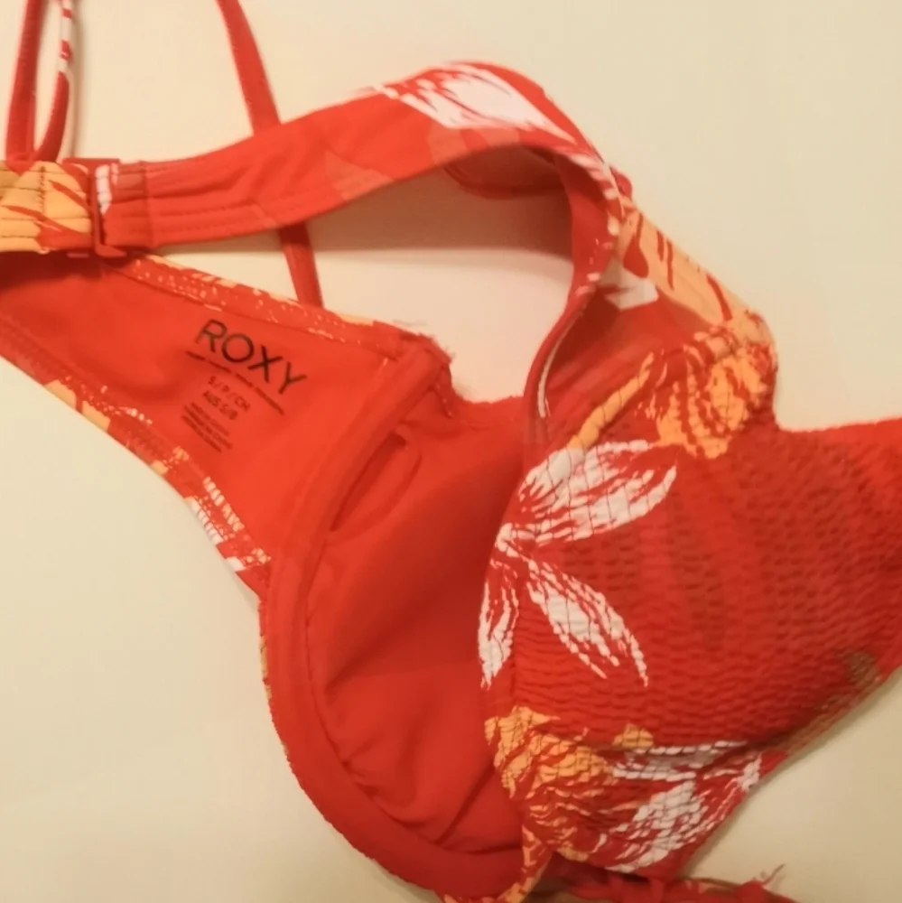 Roxy Red and Orange Bikini - Picture 2 of 4